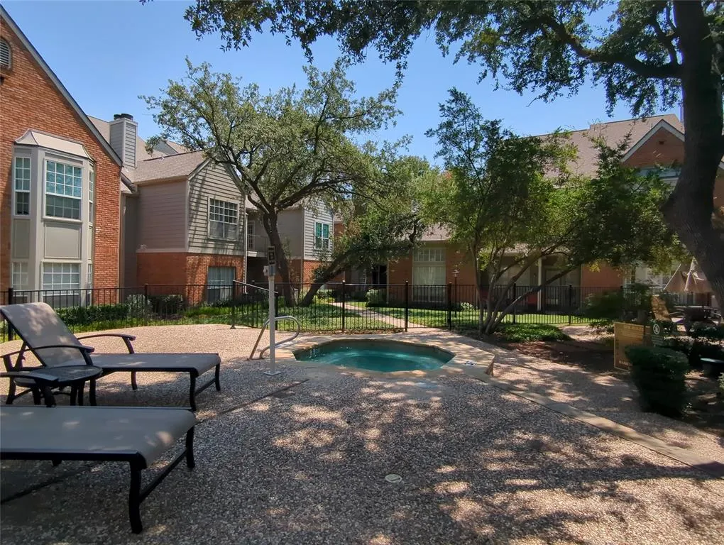12660 Hillcrest Road, #5206