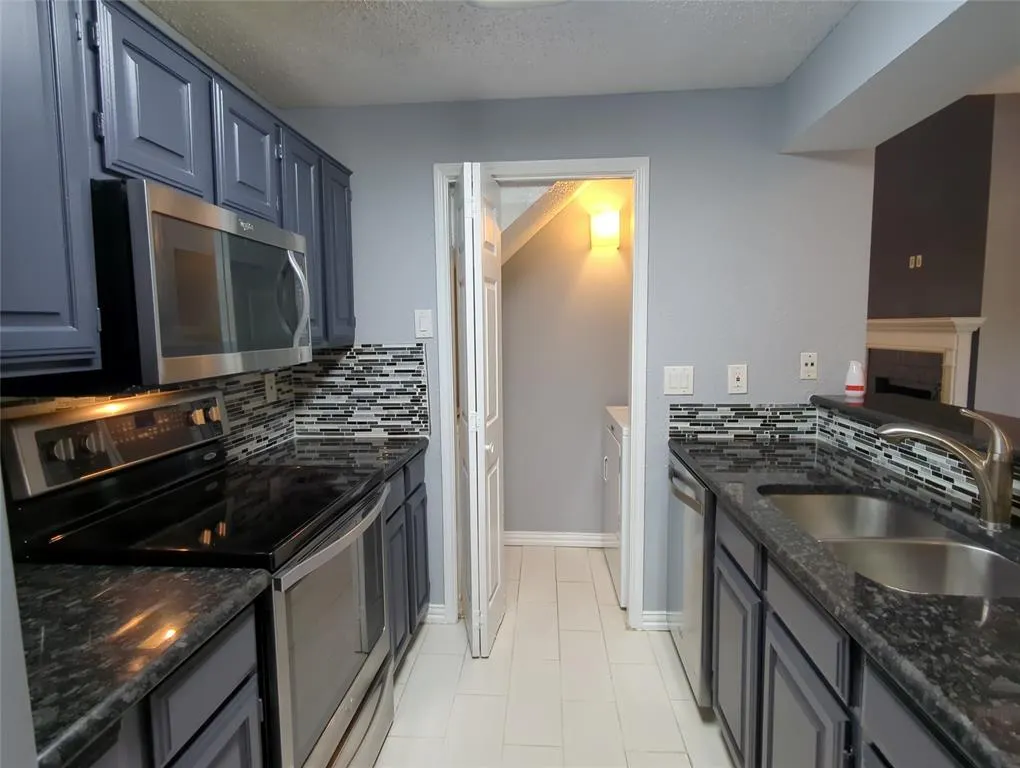 12660 Hillcrest Road, #5206
