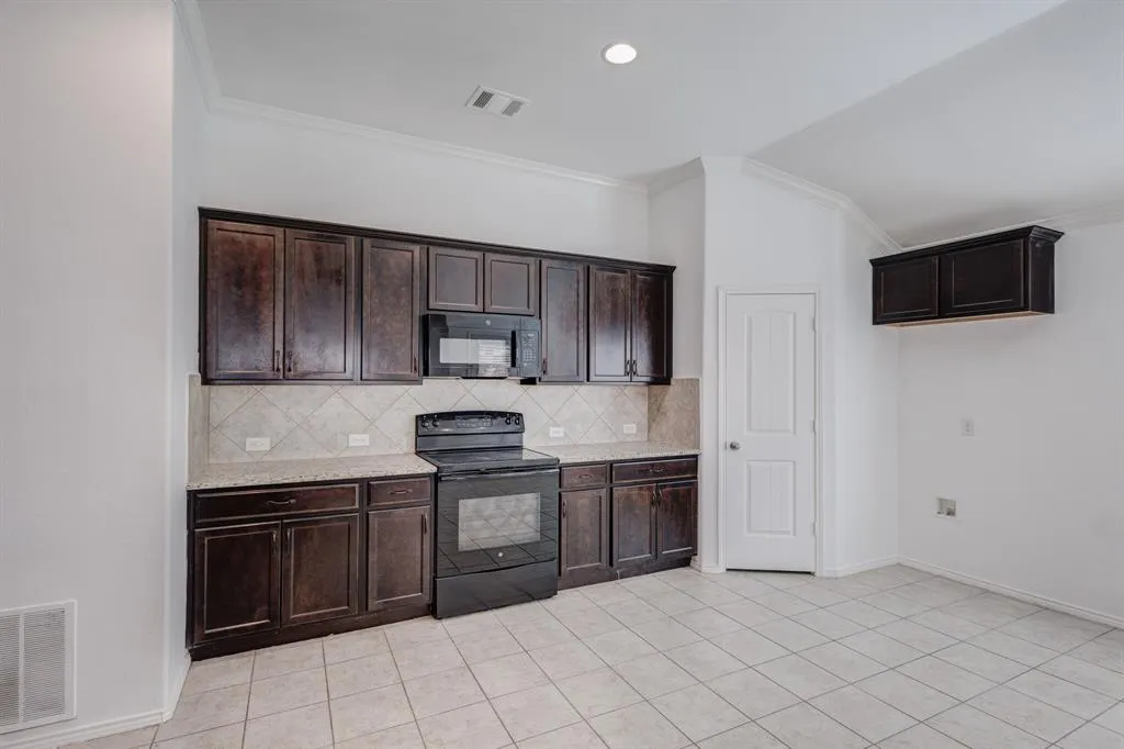 4009 Pecan Meadow Drive