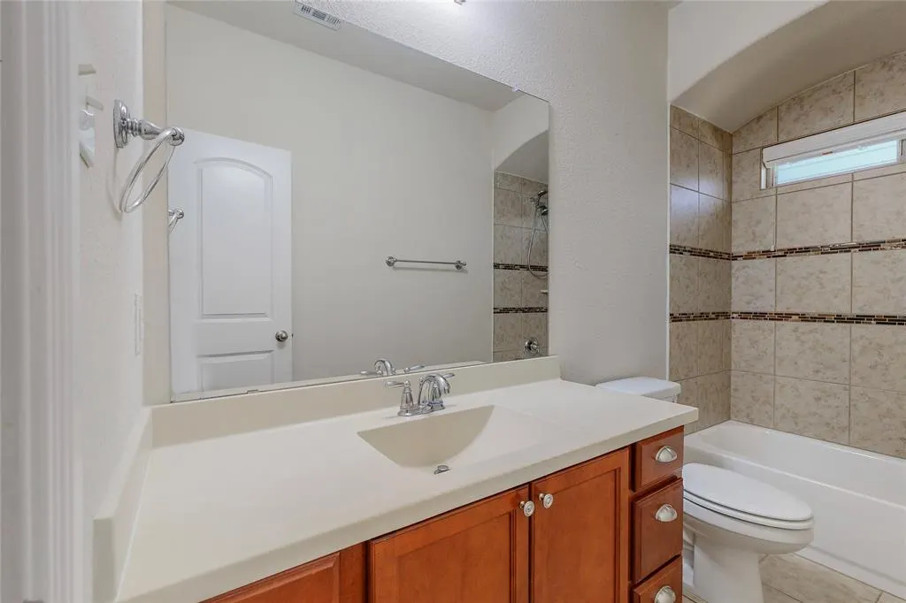 2609 Castle Creek Drive