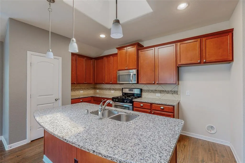 2609 Castle Creek Drive