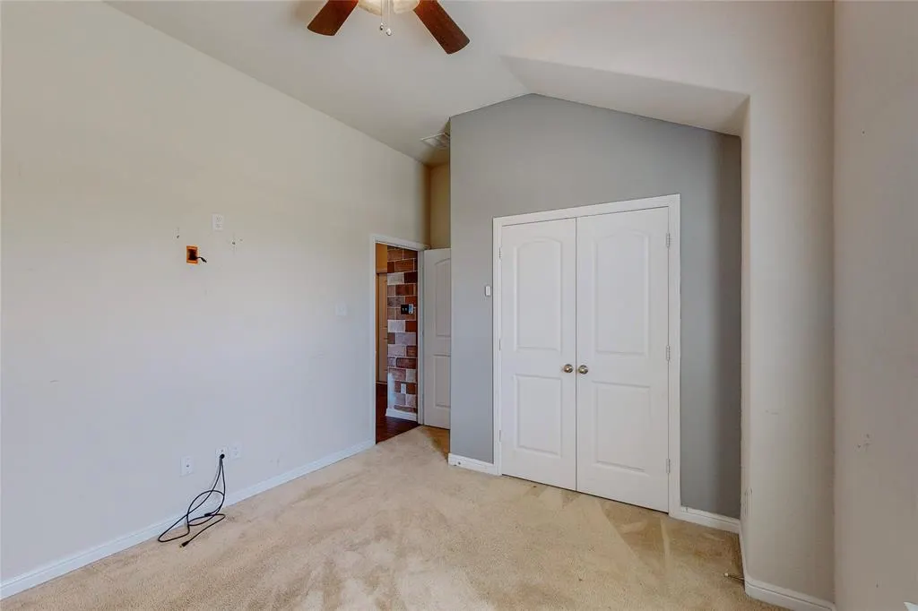 2609 Castle Creek Drive