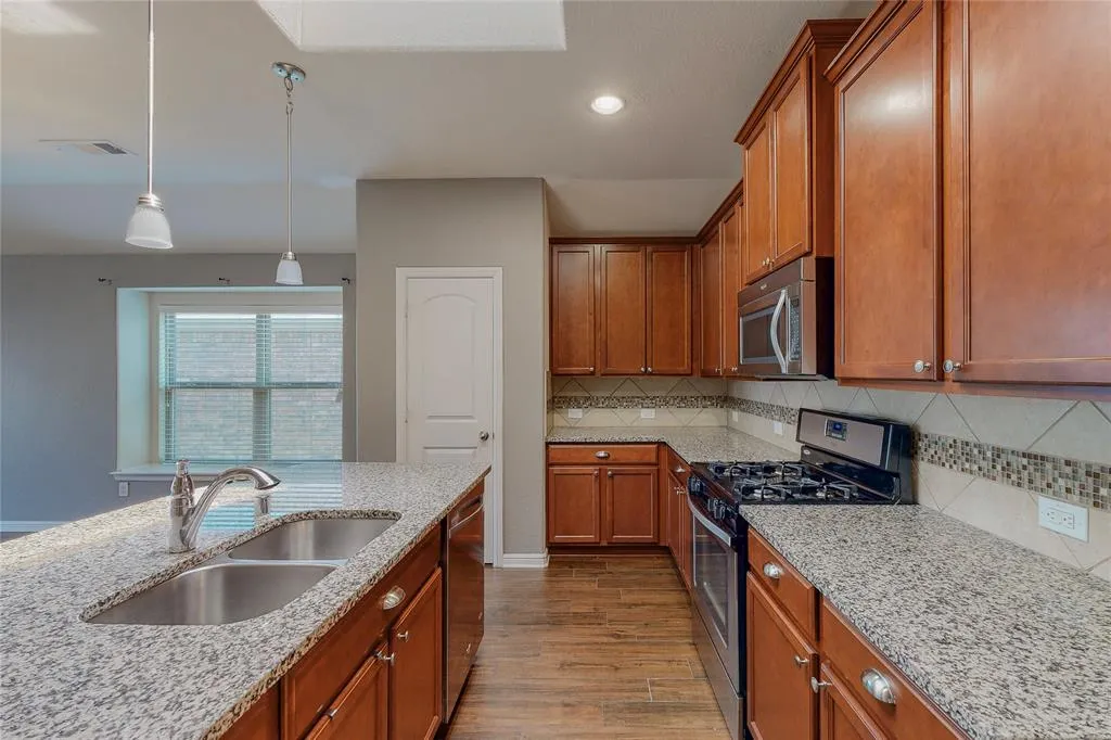 2609 Castle Creek Drive