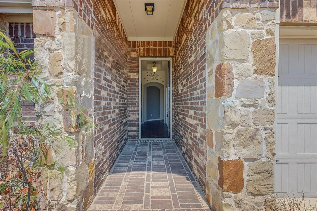 2609 Castle Creek Drive