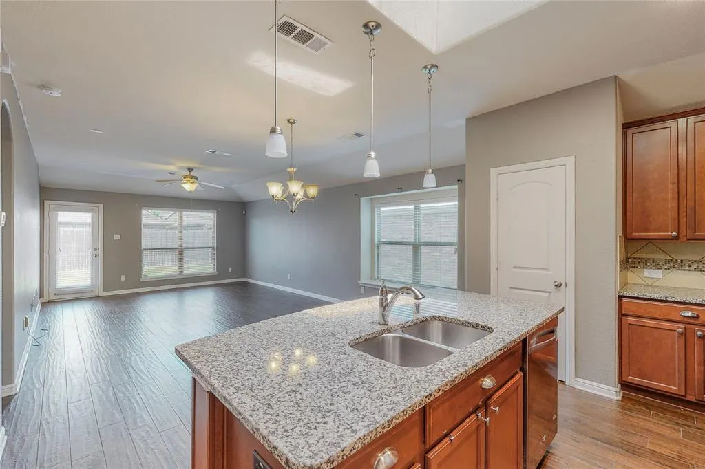 2609 Castle Creek Drive