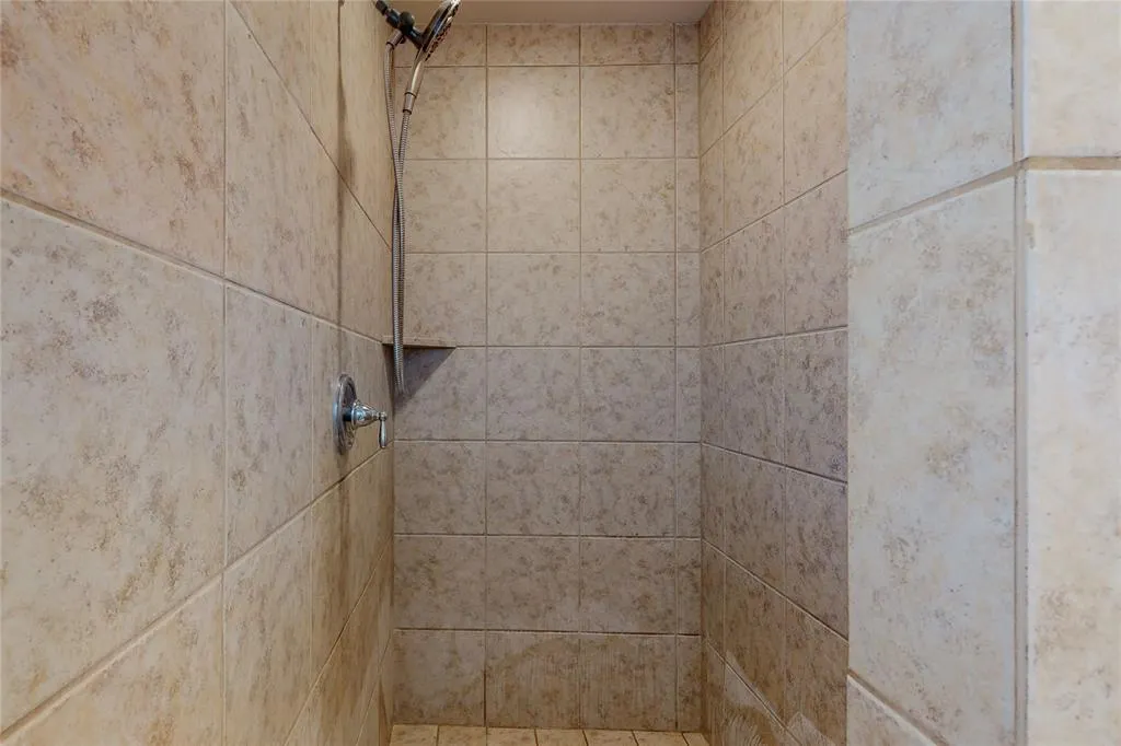 2609 Castle Creek Drive