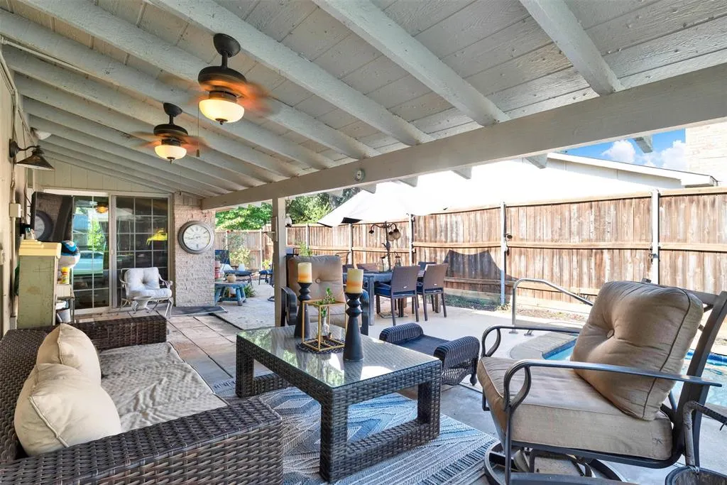 1501 Hayfield Drive