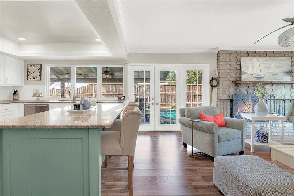 1501 Hayfield Drive