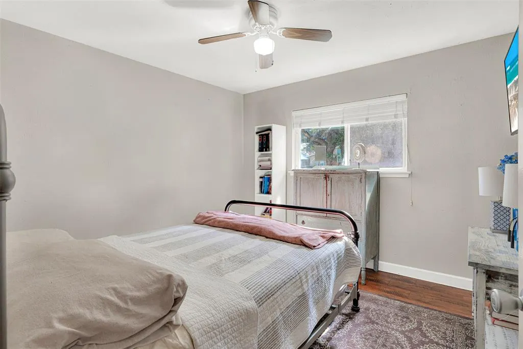 1501 Hayfield Drive