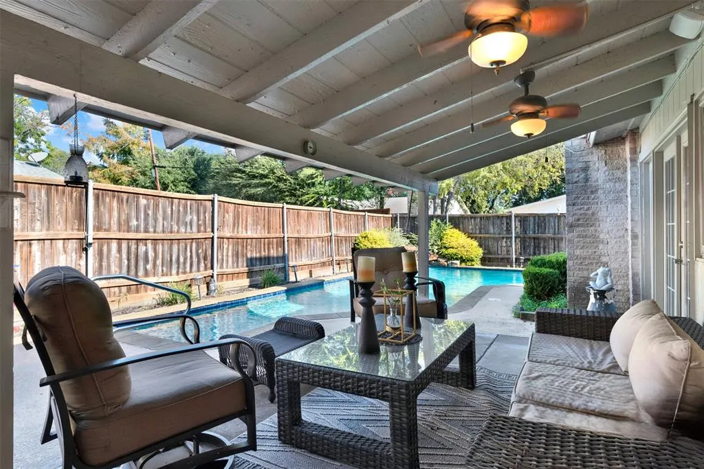 1501 Hayfield Drive