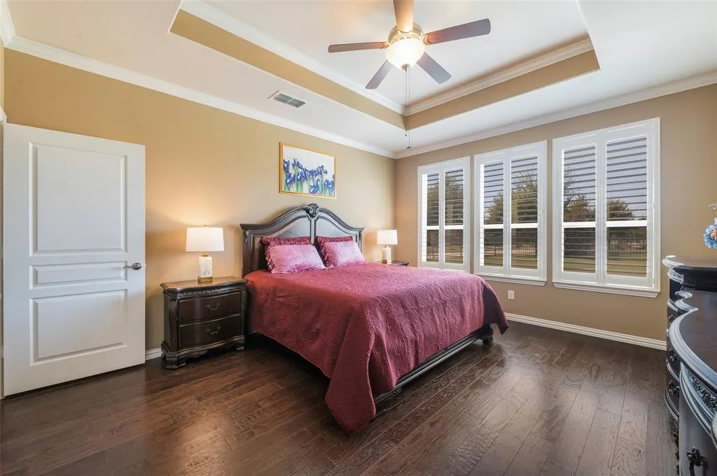 6807 Deacon Drive