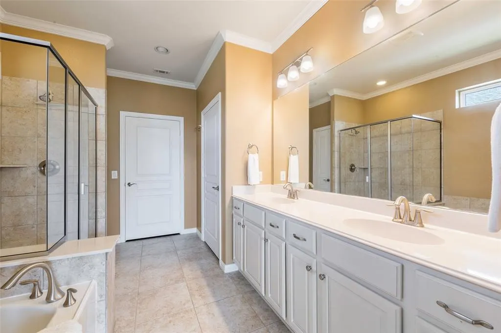 6807 Deacon Drive