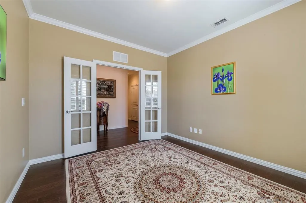 6807 Deacon Drive