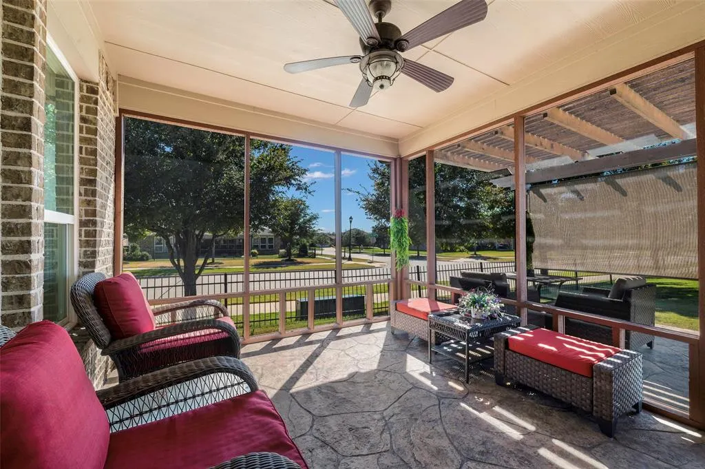 6807 Deacon Drive