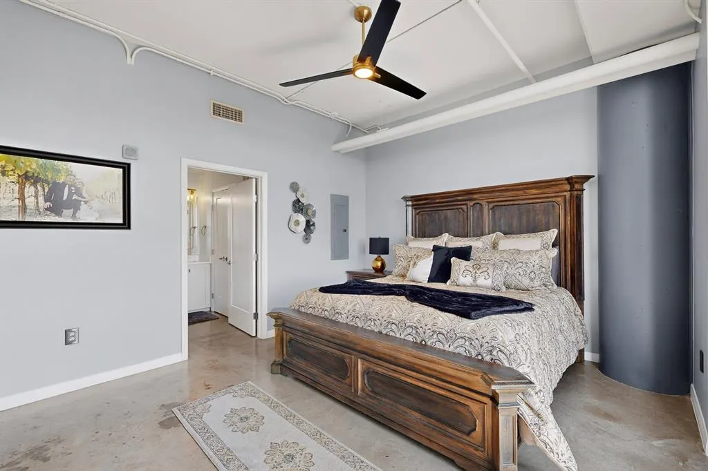 1001 Belleview Street, #505