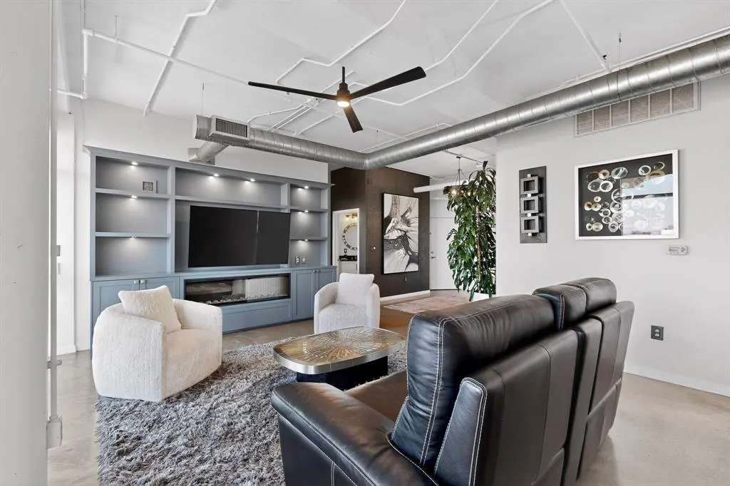 1001 Belleview Street, #505