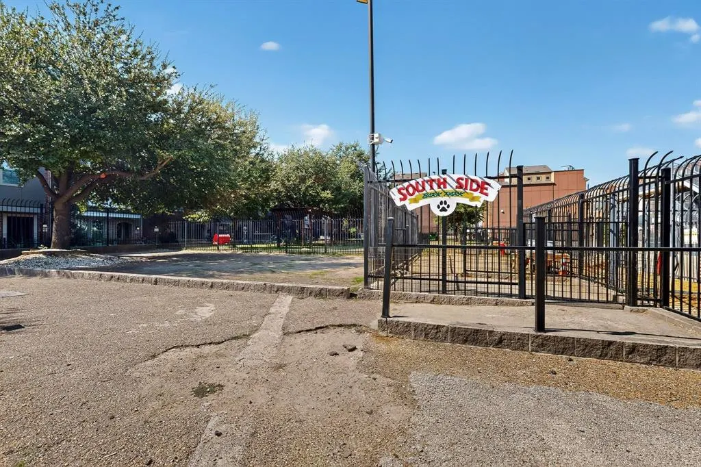 1001 Belleview Street, #505