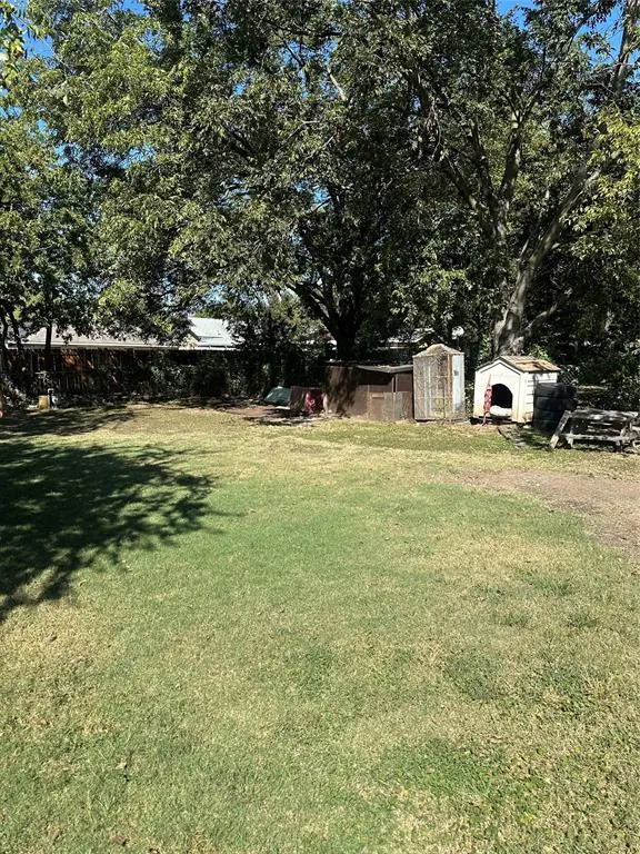 539 Ella Avenue