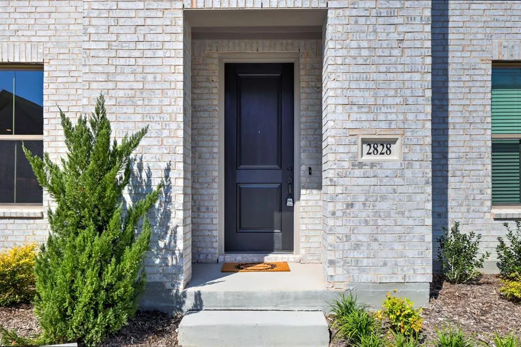 2828 Chisos Red Road