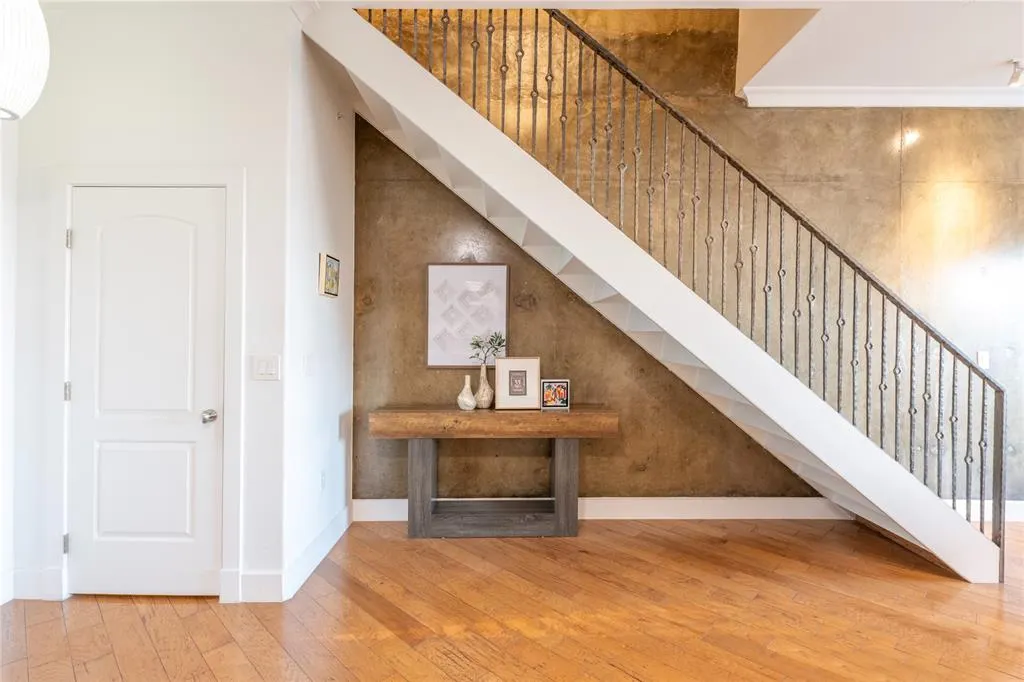 3225 Turtle Creek Boulevard, #1649