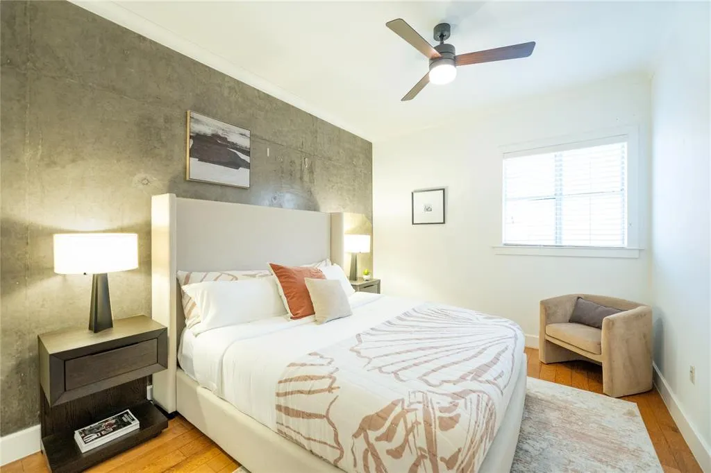 3225 Turtle Creek Boulevard, #1649