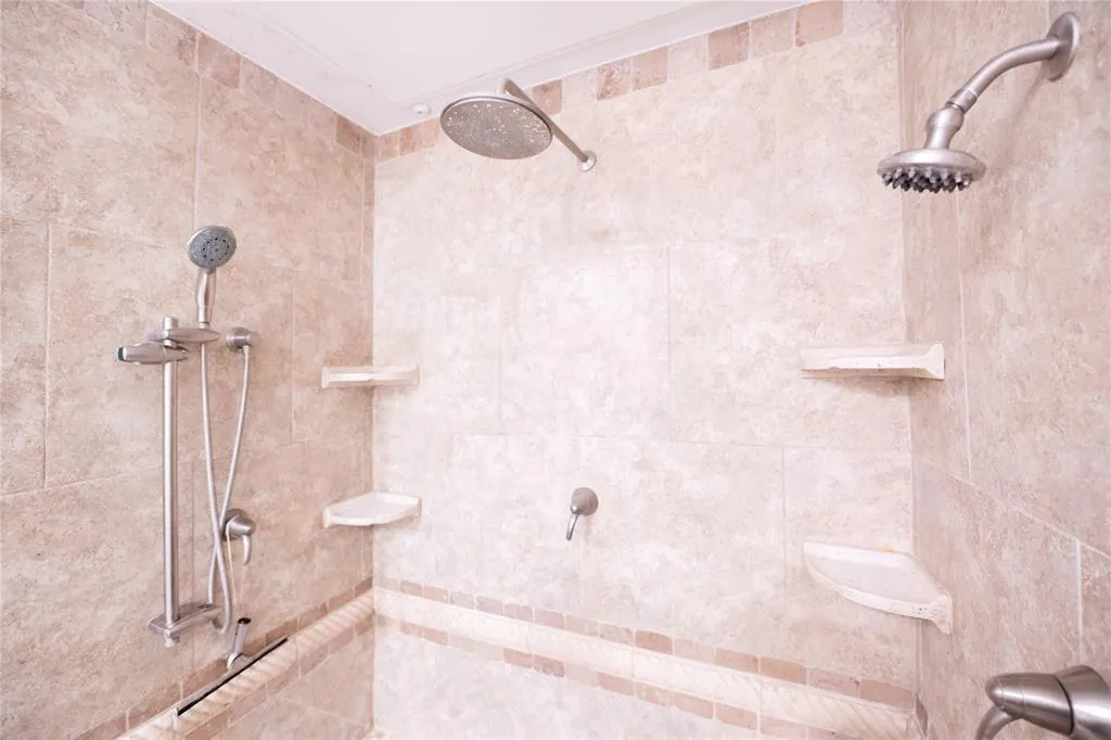 3225 Turtle Creek Boulevard, #1649