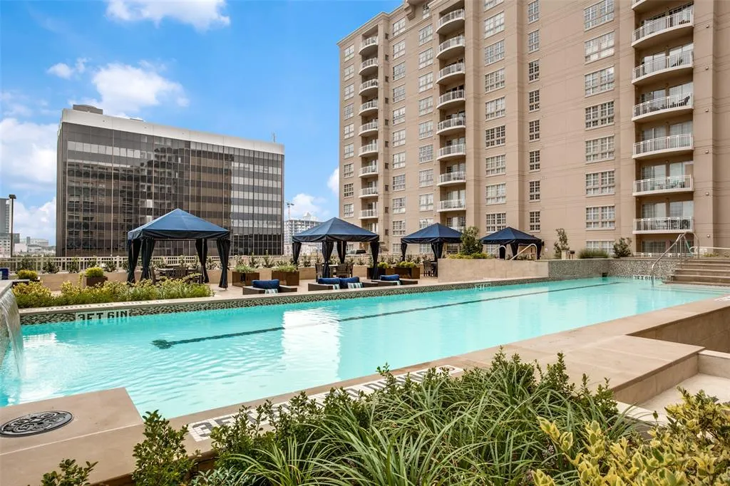 3225 Turtle Creek Boulevard, #1649