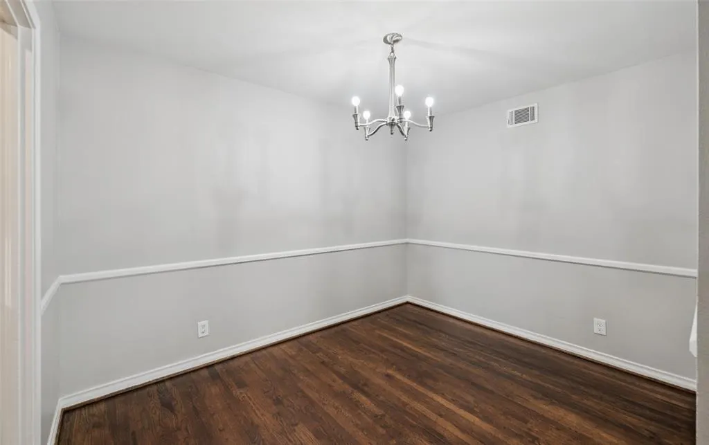 1804-1806 Mariposa Drive