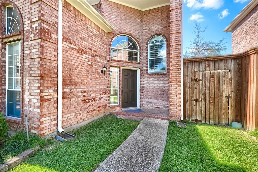 6837 Forest Hills Drive