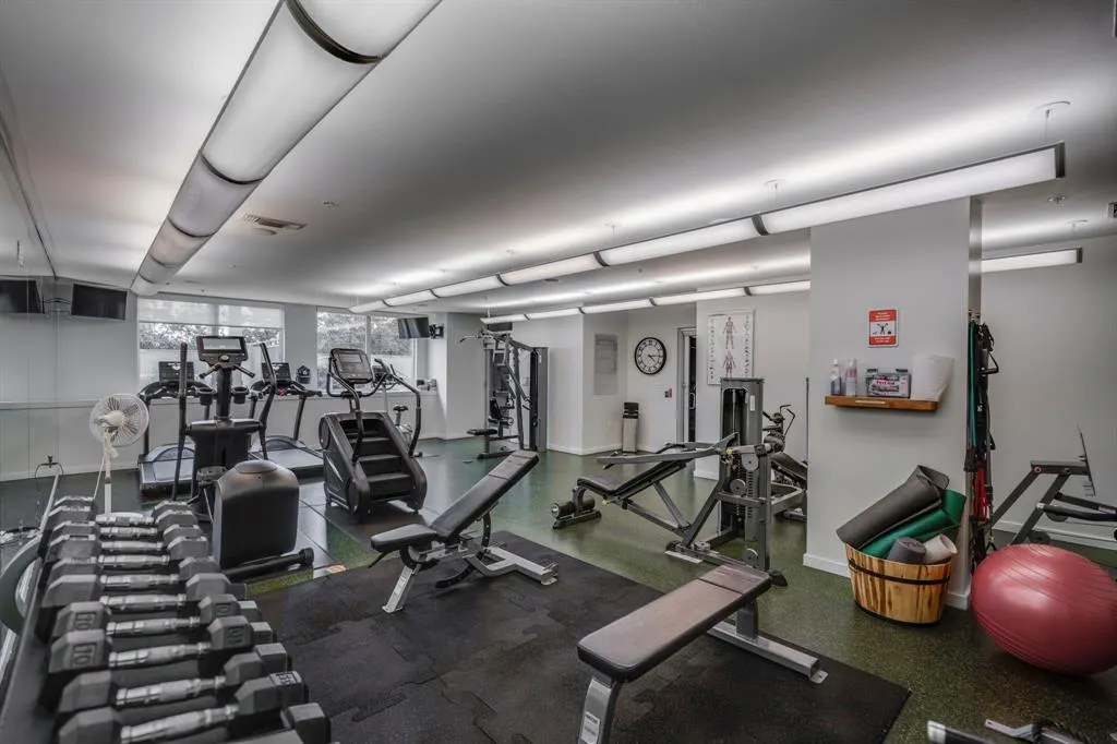 2323 N Houston Street, #701