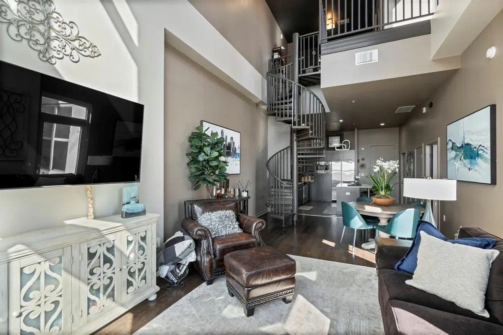 2323 N Houston Street, #701
