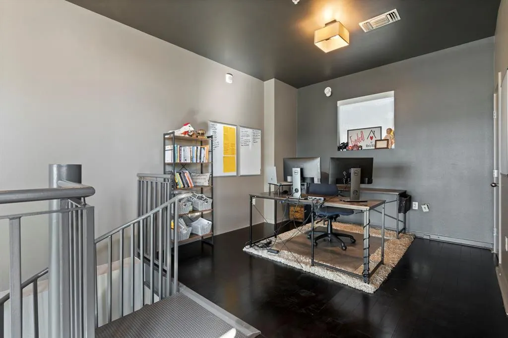 2323 N Houston Street, #701