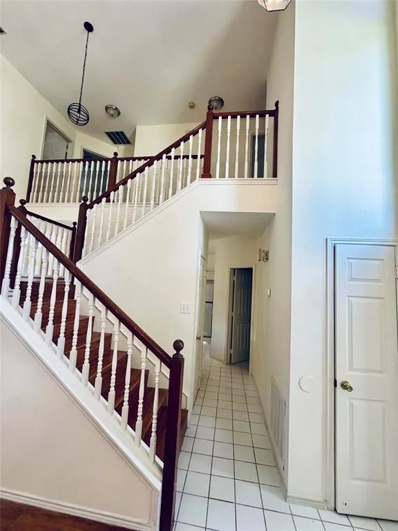 2308 London Drive
