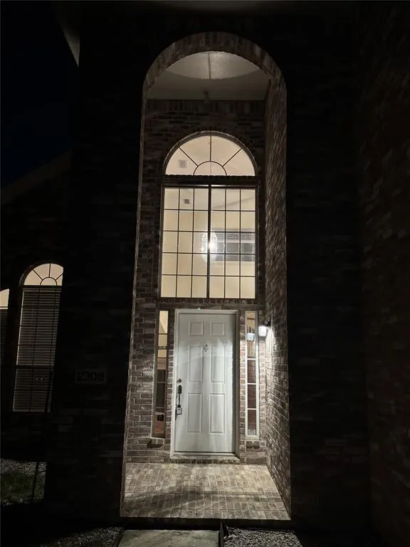 2308 London Drive