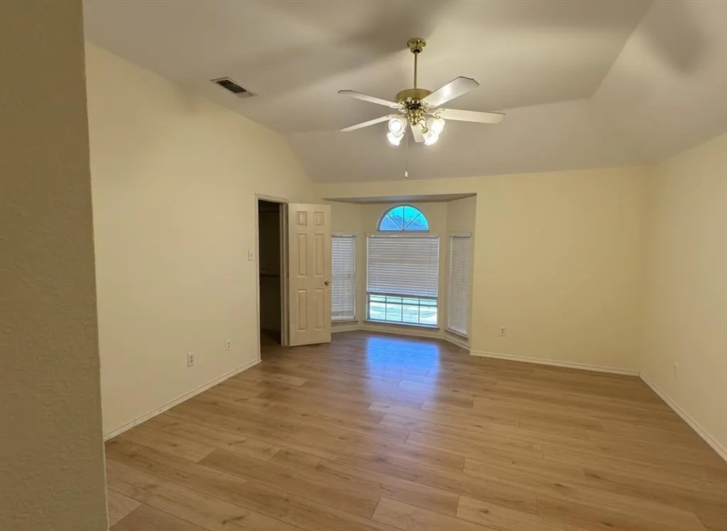 2308 London Drive