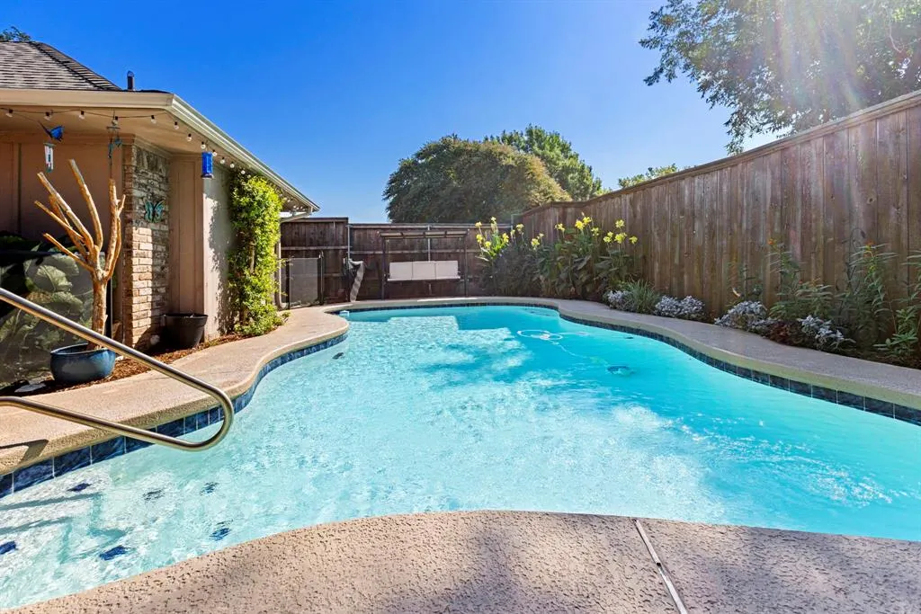 6006 Gentle Knoll Lane