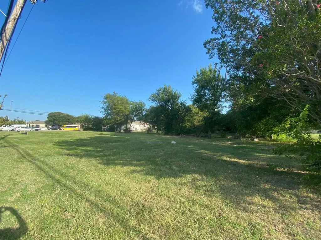 451 N Jim Miller Road
