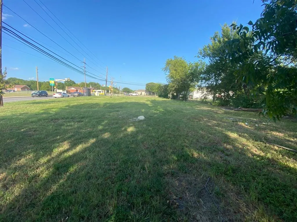 451 N Jim Miller Road