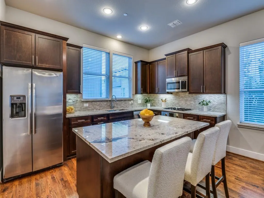 4211 Rawlins Street, #97