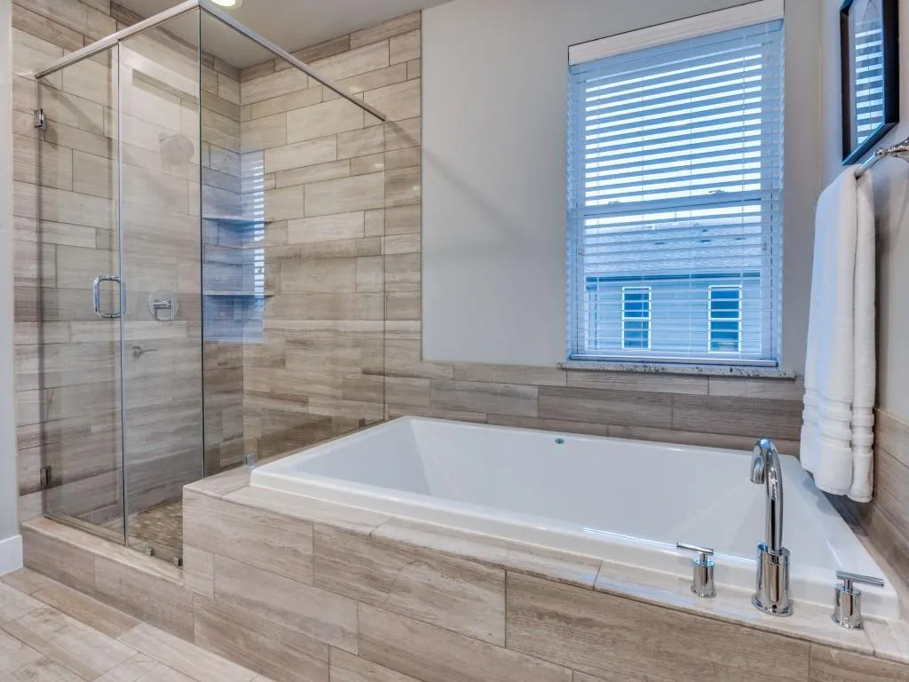 4211 Rawlins Street, #97