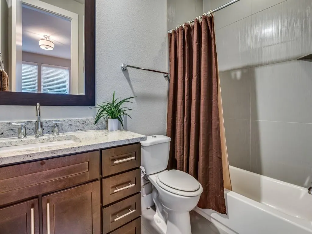 4211 Rawlins Street, #97