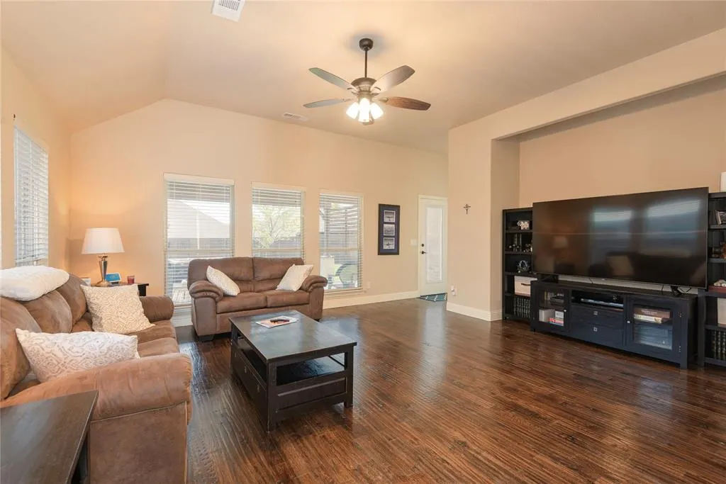 713 Glendale Drive