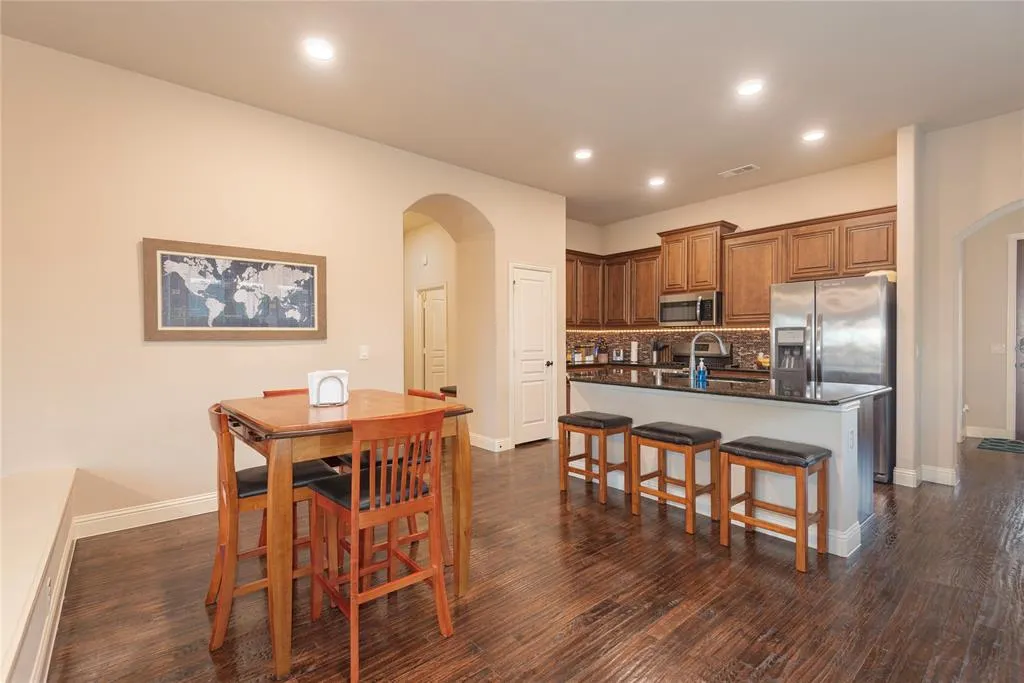 713 Glendale Drive