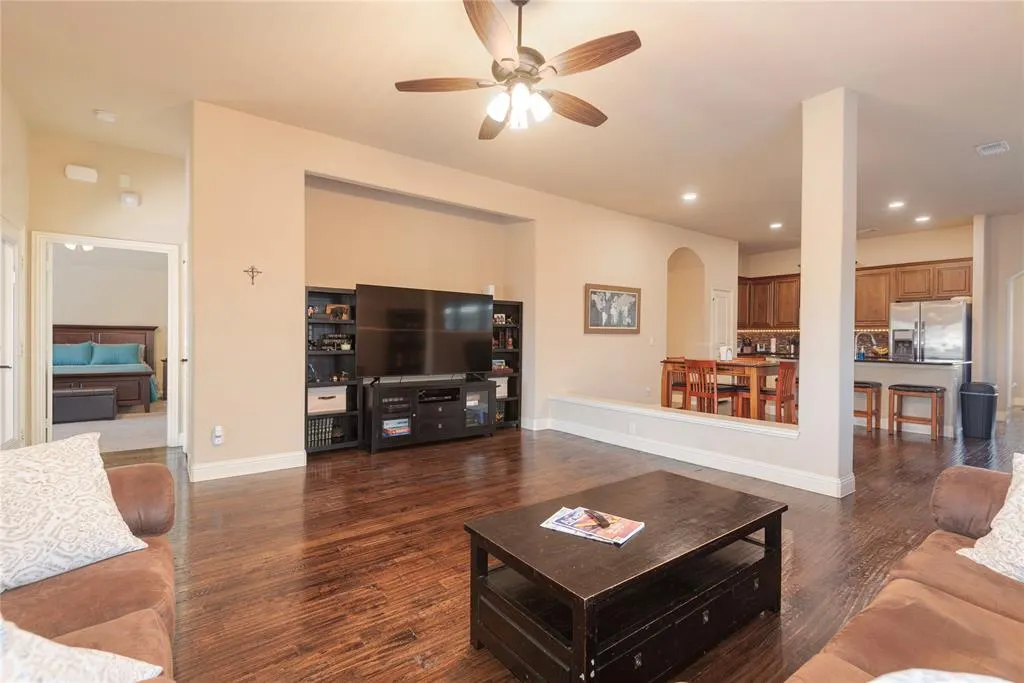713 Glendale Drive