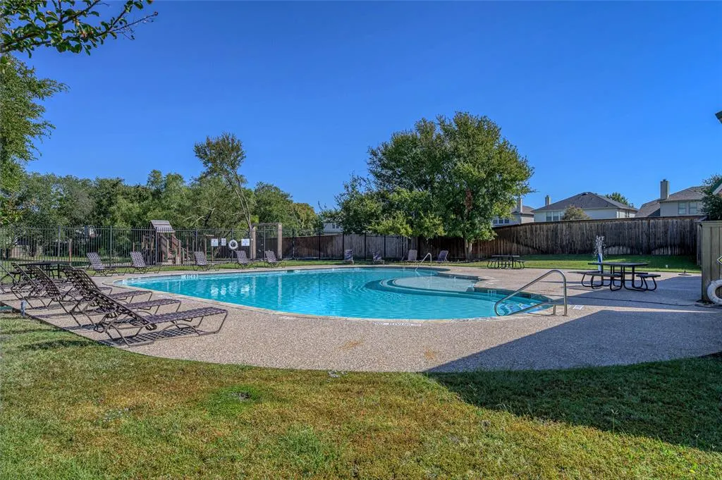 2113 Penton Linns Drive
