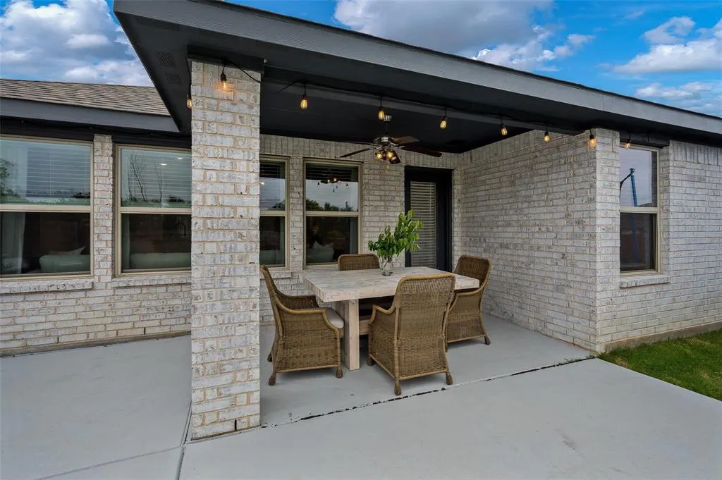 3802 Dogwood Road