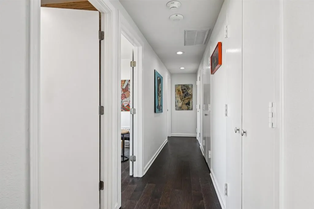 6211 W Northwest Highway, #2306