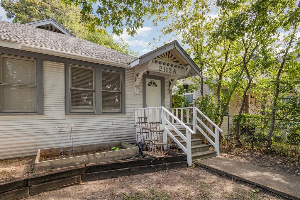 2112 Mcmillan Avenue, #A