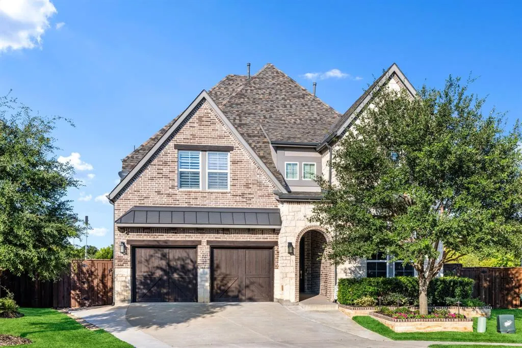 8500 Royal County Down Drive