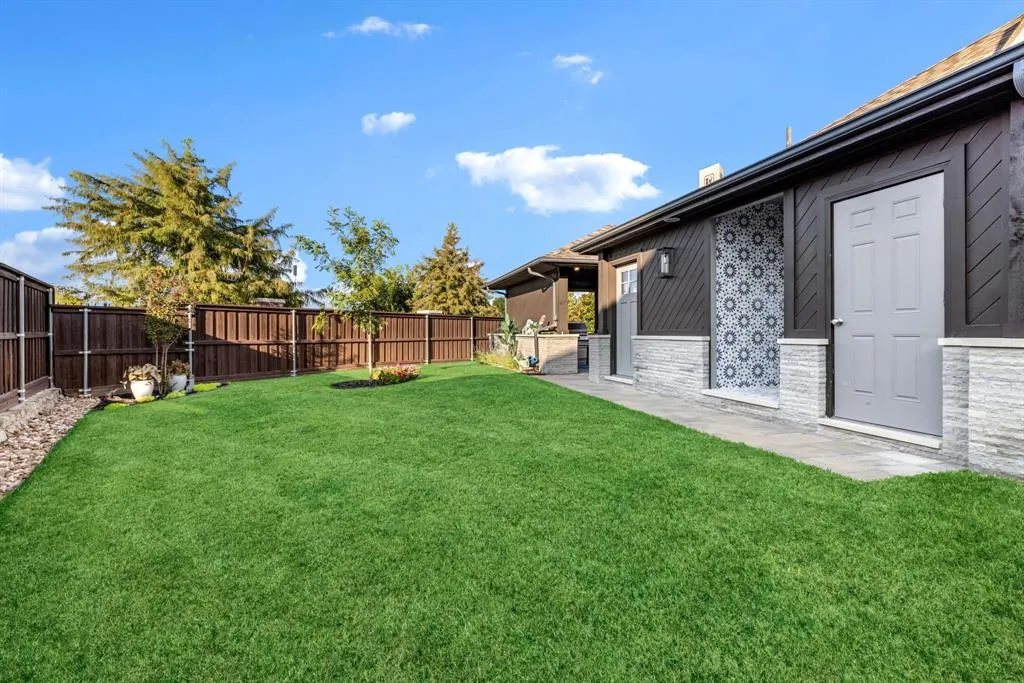 8500 Royal County Down Drive
